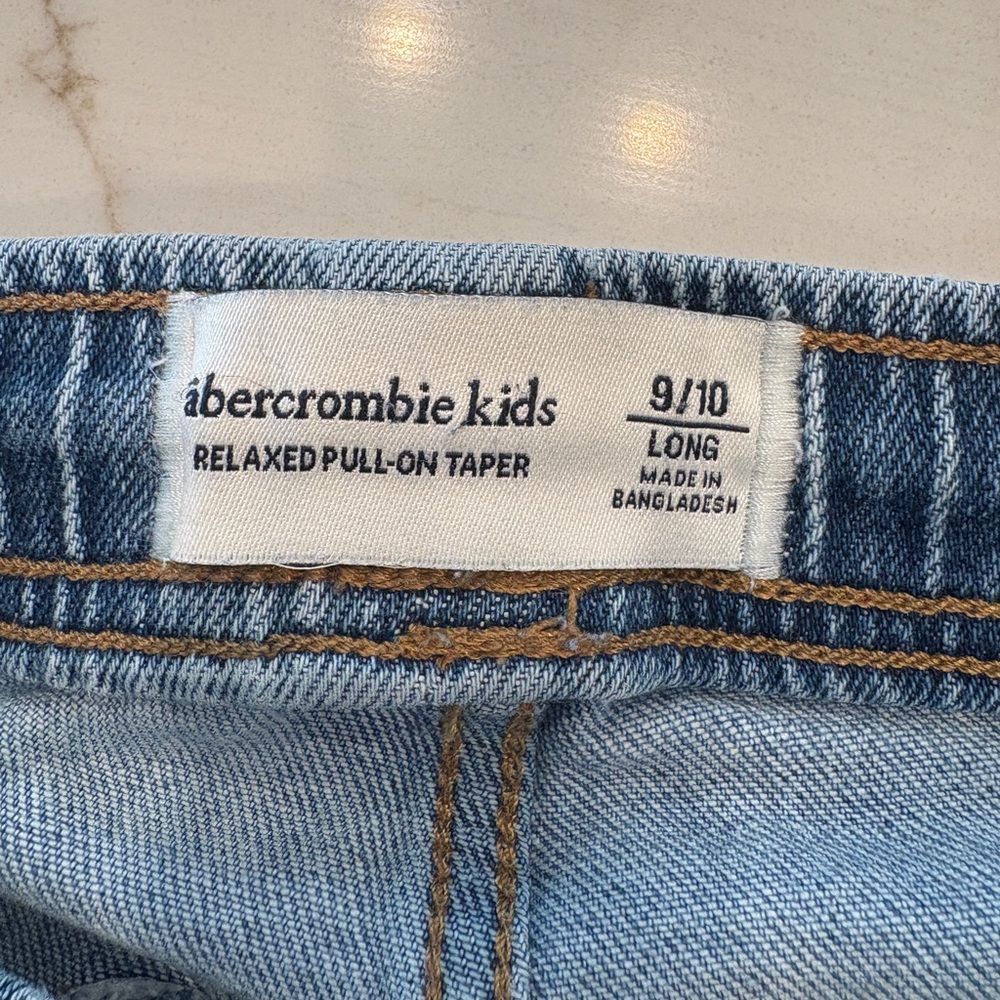 Abercrombie Kids Boys Jeans (Size 9/10) - Picture 3 of 6